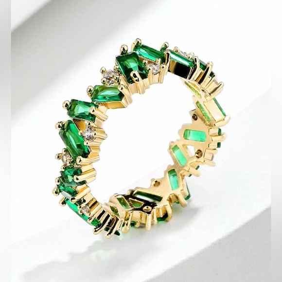 Emerald Green Baguette Eternity Ring - Picture 1 of 2